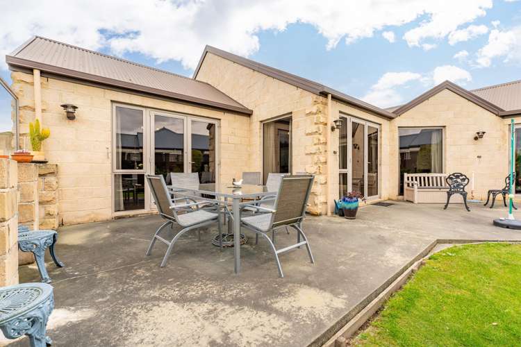 23 Chateau Close Gleniti_19