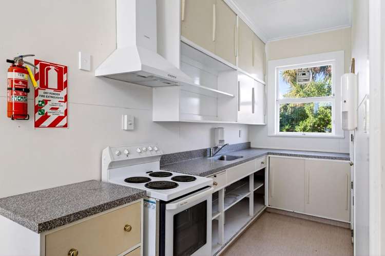 156 Rutene Road Kaiti_23