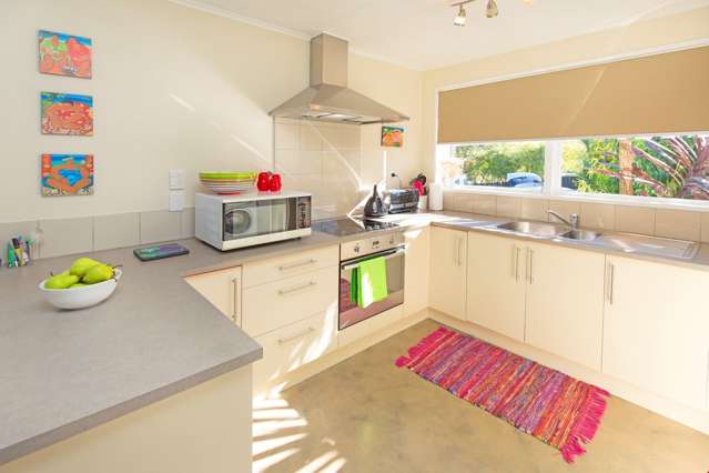 30a Thorburn Avenue Red Beach_2