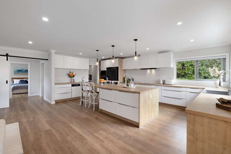 21 Te Karaka Drive Te Puna_12