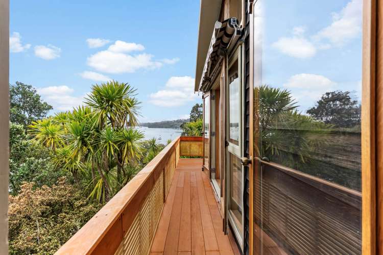 20 Oruamo Place Beach Haven_23