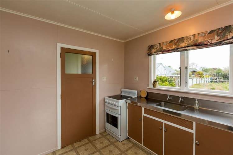 116 Warwick Street Feilding_11