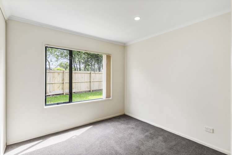 92 Bluebird Crescent Unsworth Heights_7