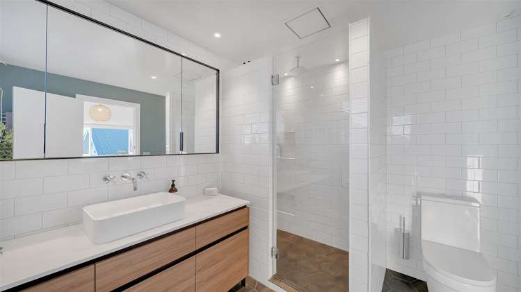 100 Idris Road Bryndwr_21