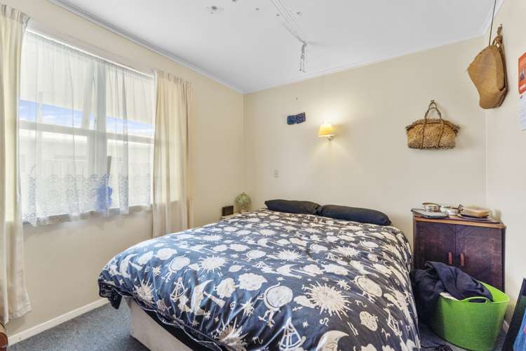 19 Mazengarb Road Paraparaumu Beach_12