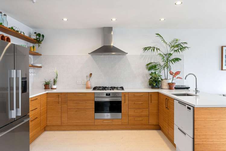 191 Severn Street Island Bay_1