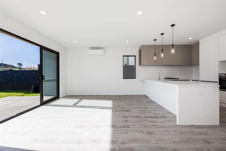 8 Paparahi Place Wainui_26