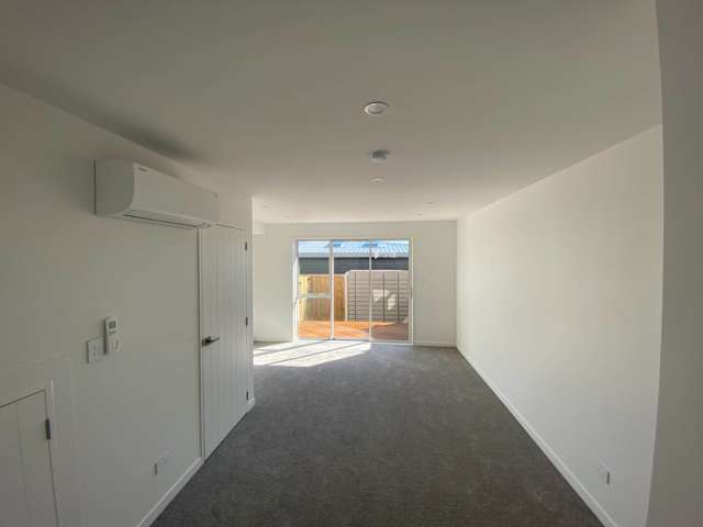 6/4017 Great North Road Glen Eden_2