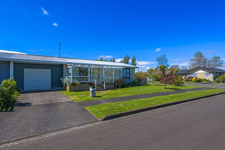 21 Sandstrom Grove_1