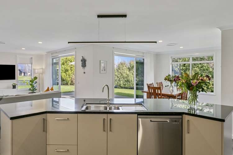 19 Montgomery Crescent Kinloch_7