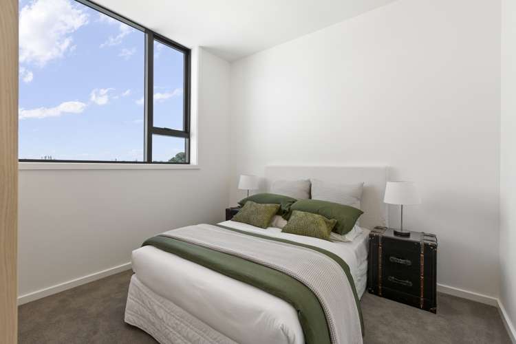 7/14 Tamariki Avenue Orewa_12