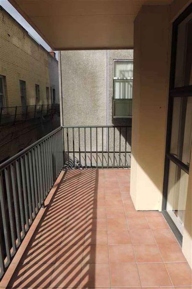 1f/6 Queen Street Palmerston North Central_7