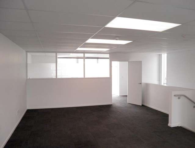 3/27 Waterman Place Ferrymead_3