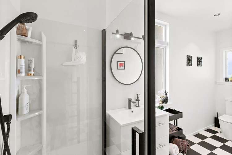 97 Buller Street New Plymouth Central_13