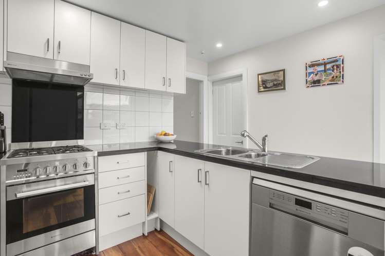 7 Rata Street Eastbourne_2