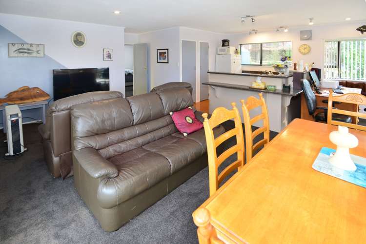 12 Ozone Road Stanmore Bay_11