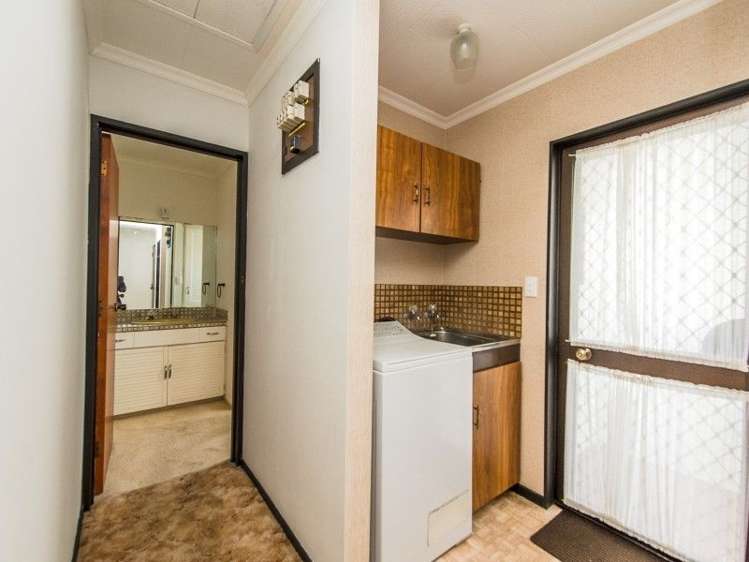 8a Church Place Wanganui Central_12