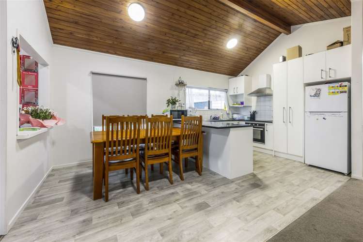 16 Finlayson Avenue Clendon Park_5