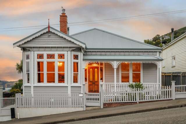 Historic Charm, Modern Living - Lyttelton's Finest