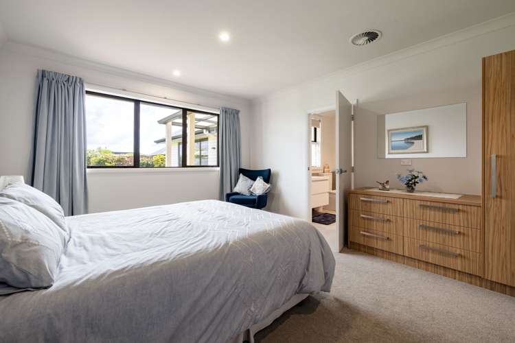 2 Kotare Grove Cambridge_32