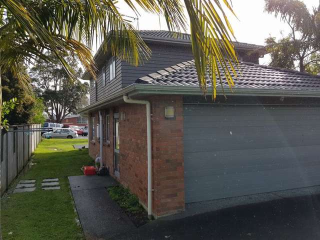 3 Riverglade Parkway Te Atatu South_4