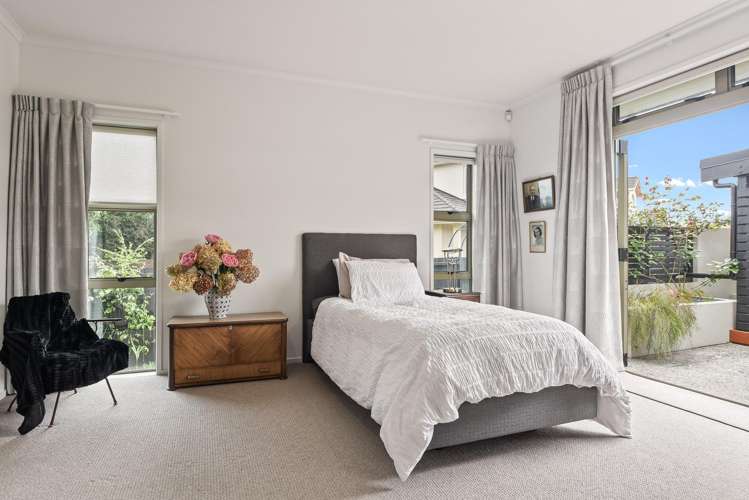 20 Devoy Drive Owhata_13