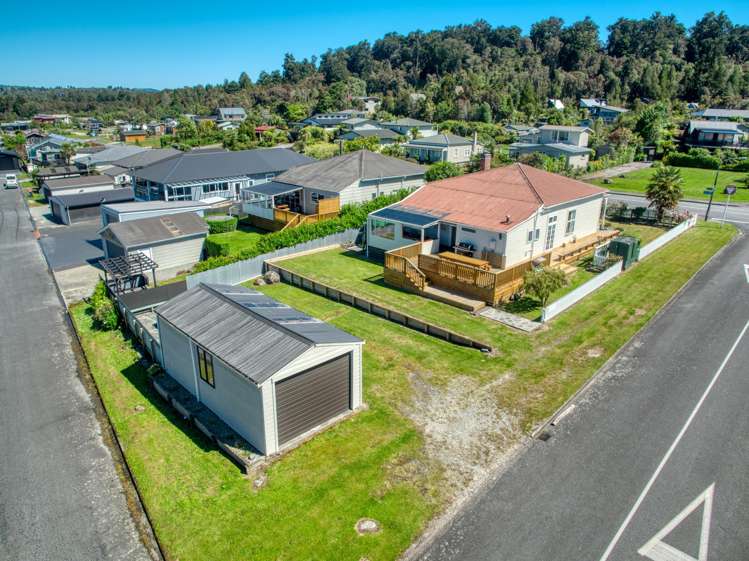 55 Ahau Street Moana / Lake Brunner_5