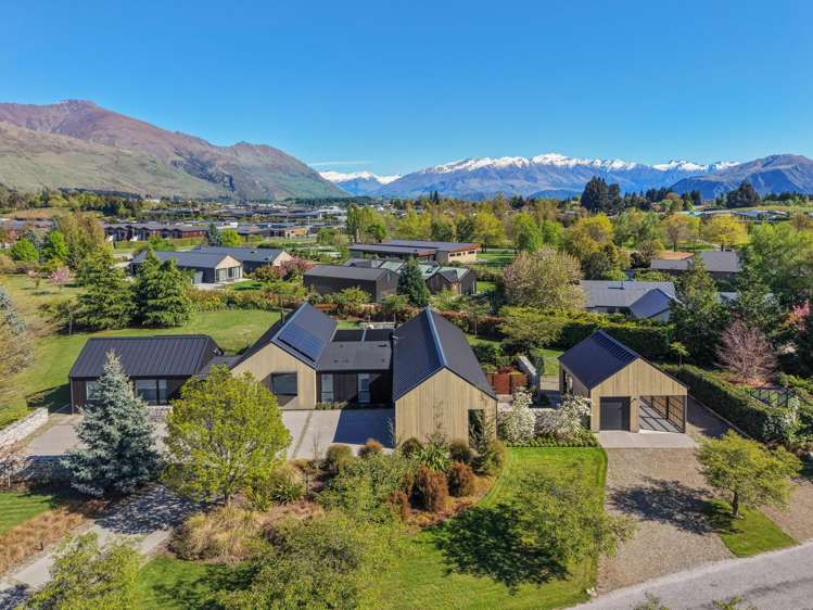 7 Mountain View Drive Wanaka_25