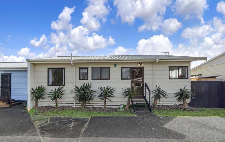 2/19 Smiths Avenue Papakura_0