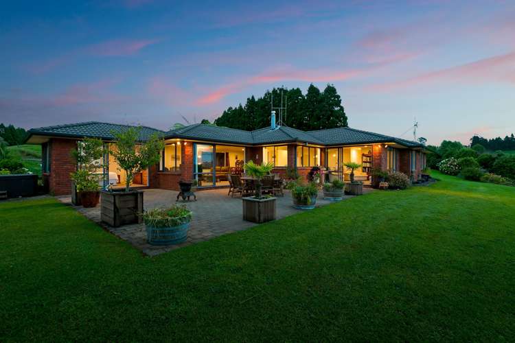 103e Rowe Road Ohauiti_1