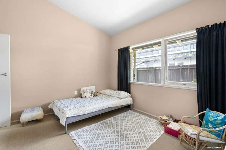 2/1a Yeovil Road Te Atatu Peninsula_8