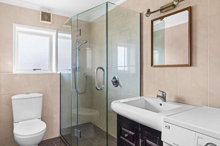 241 Marine Parade Napier South_10