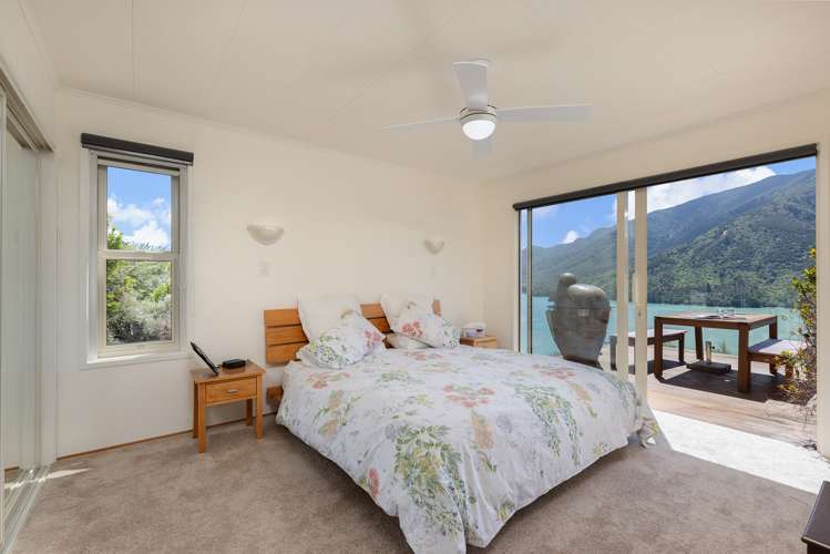 566 Moetapu Bay Road Anakiwa and Surrounds_12