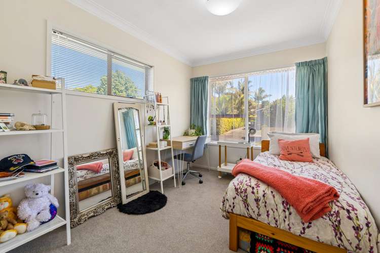 11 Hastie Avenue Mangere Bridge_11
