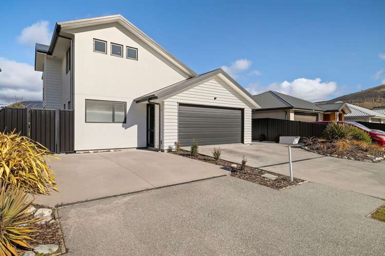 37 Peterley Road Lower Shotover_26