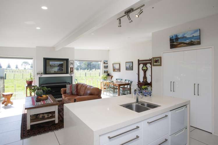 1 Forster Street Tolaga Bay_24