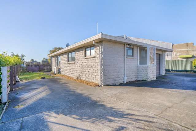 Delightful Winton Townhouse