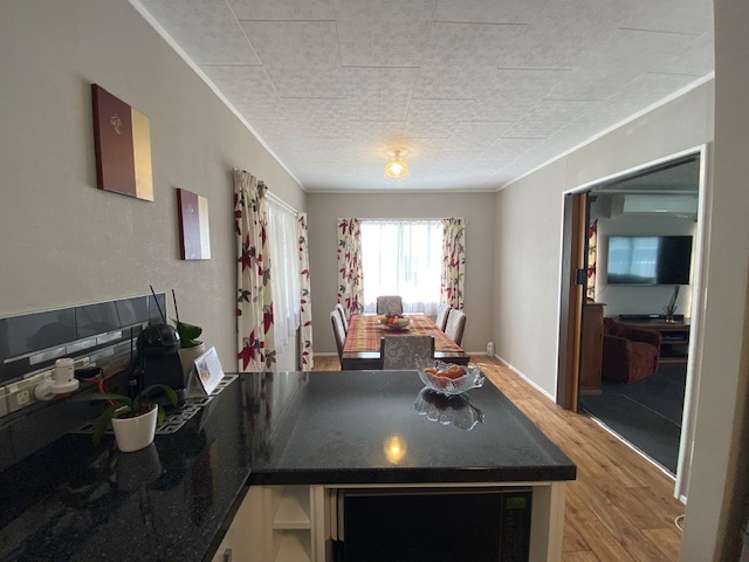 9 Chisholm Place Carterton_7