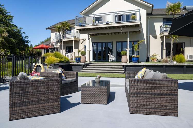 184 Ferndale Way Rangatira Park_21