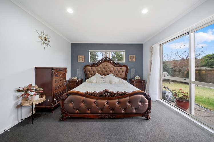 35 Croftview Road Wattle Downs_11