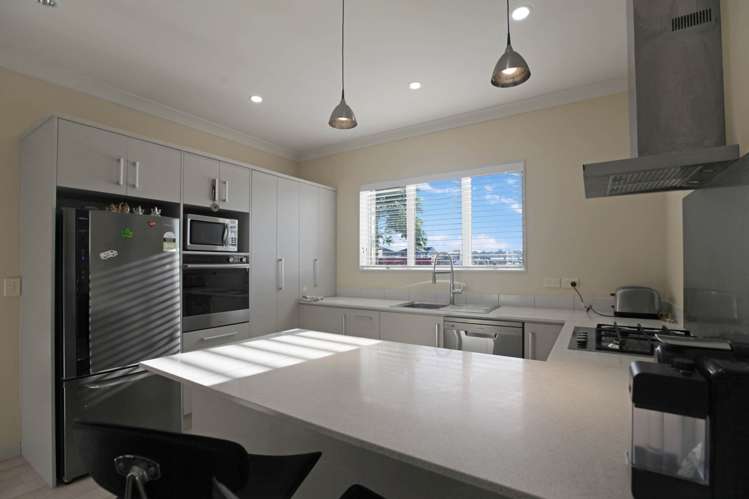 4 Tihi Street Stonefields_10