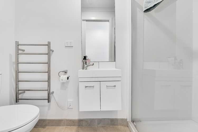 6/113 Knighton Road Hillcrest_10