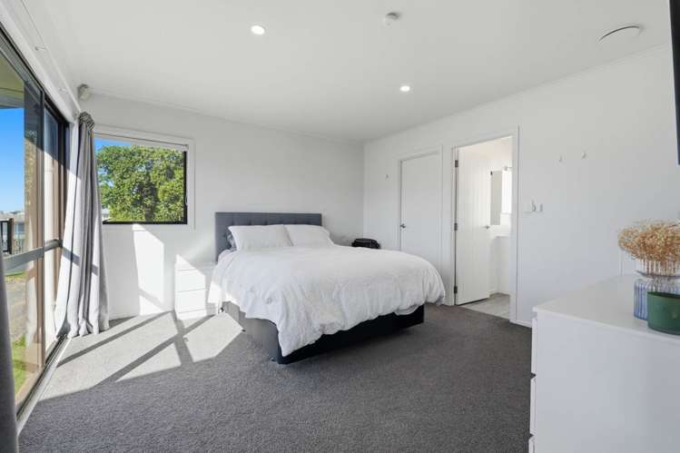127 Ennis Avenue Pakuranga Heights_16