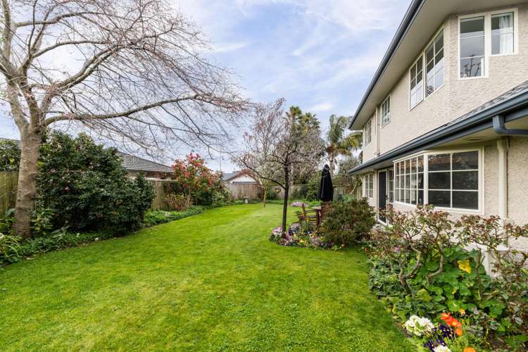 70 Whiting Crescent Greenmeadows_26