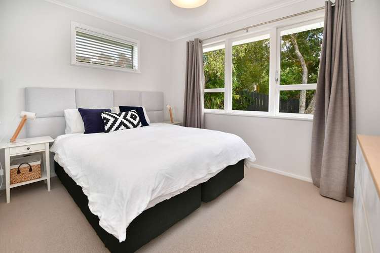 61 Gledstane Road Stanmore Bay_15