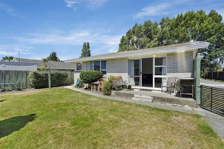 2/124 Lake Terrace Road_0