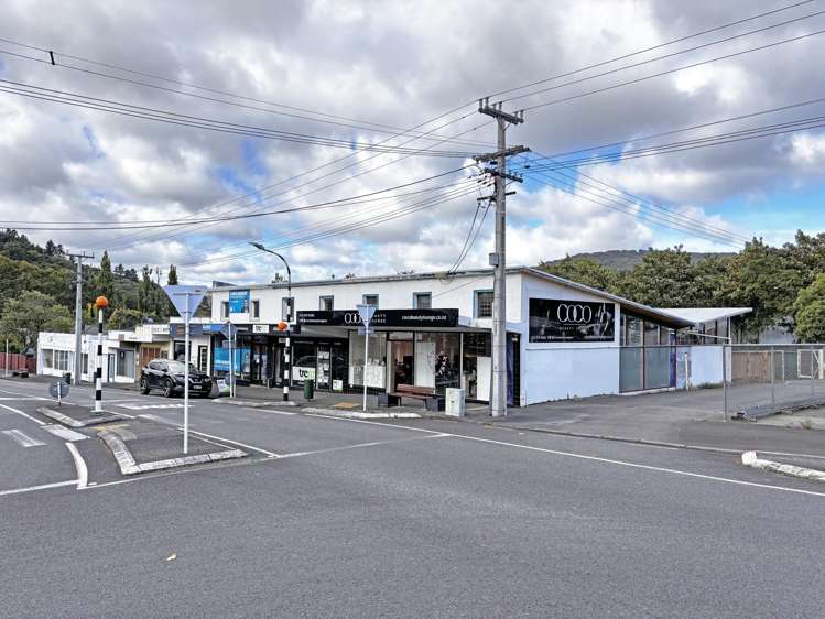122,130,134-136 Main Road Wainuiomata_2