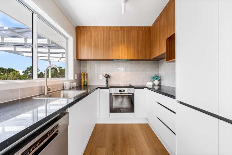 34 Cyclarama Crescent Massey_5