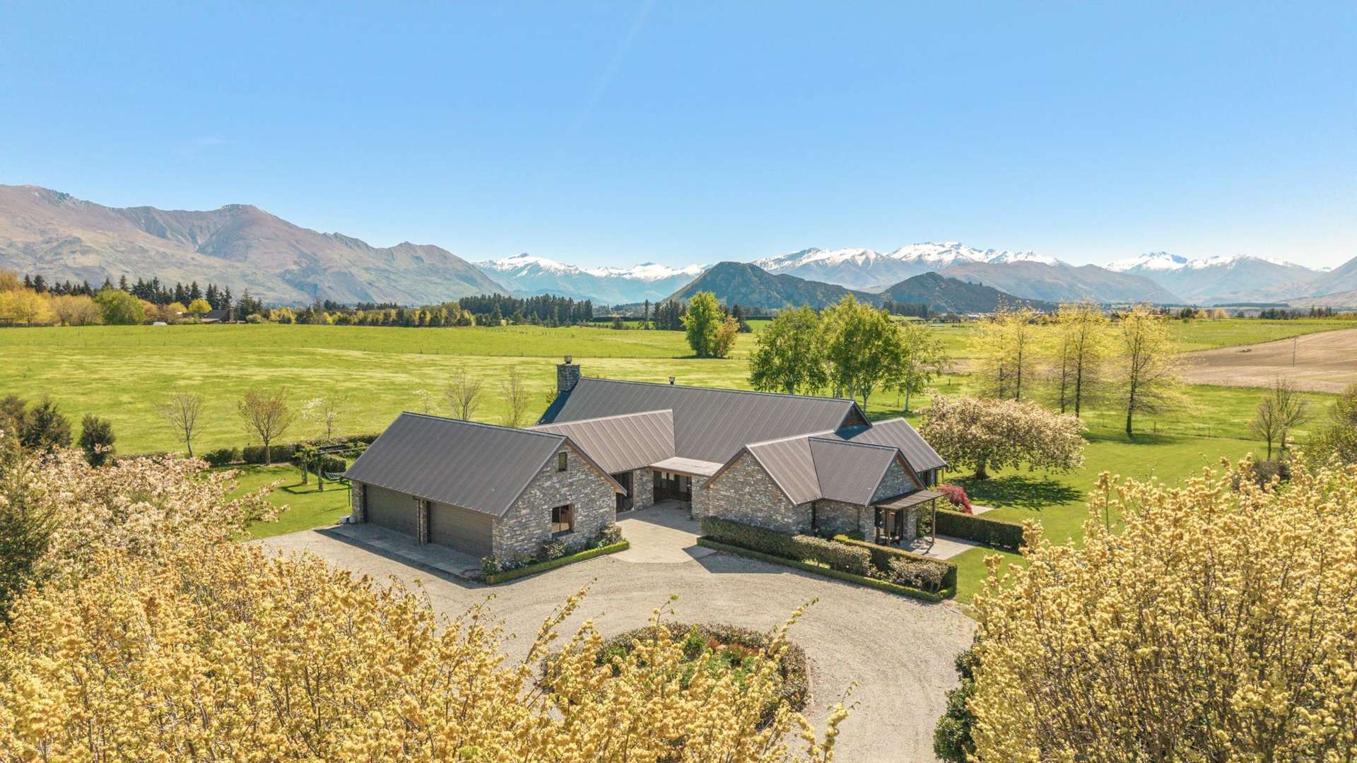 38 Sarginson Lane Wanaka_0