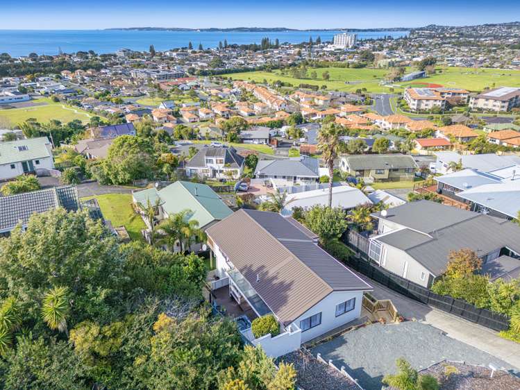 59 West Hoe Heights Orewa_38